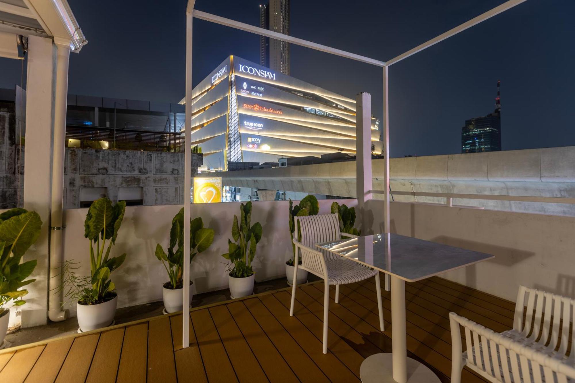 Appartamento The Lair Bangkok - 3Mins Walk To Icon Siam Esterno foto
